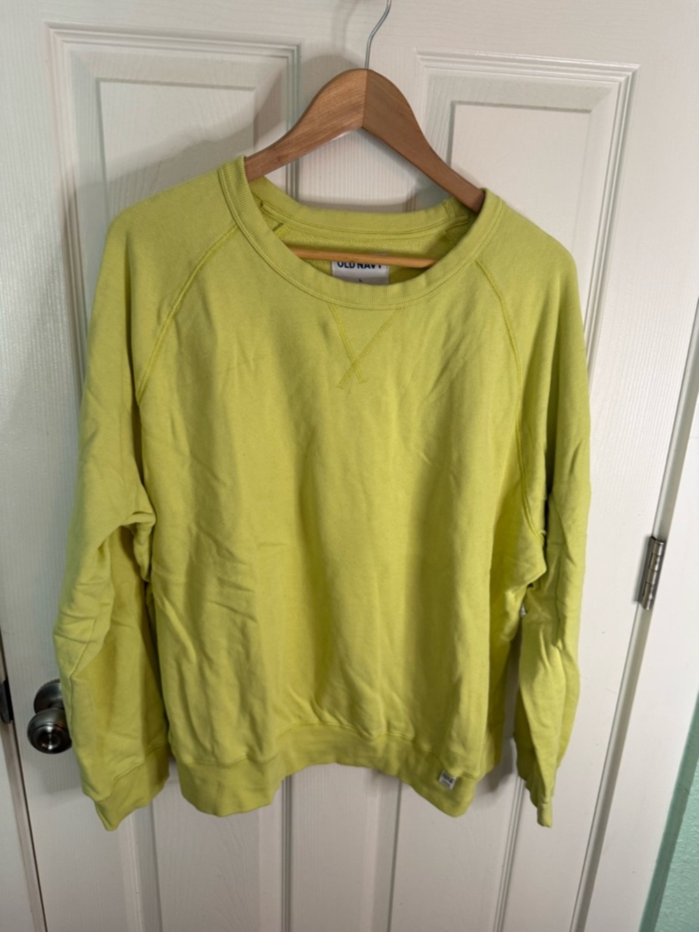 Old Navy Men’s Lime Green Crewneck Sweatshirt